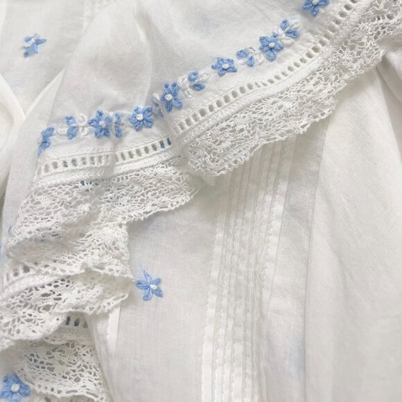 Doen blue embroidered floral shirt - Picture 2 of 9